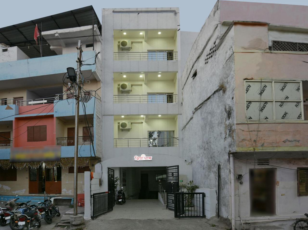 Oyo 9969 Hotel Kshipra Dham Ujjain Eksteriør billede