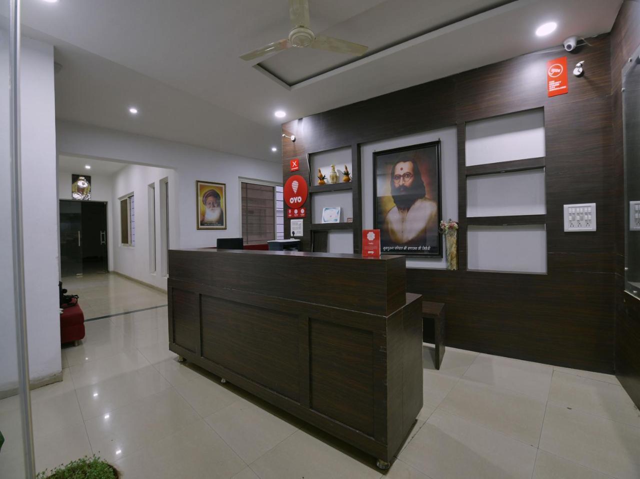 Oyo 9969 Hotel Kshipra Dham Ujjain Eksteriør billede