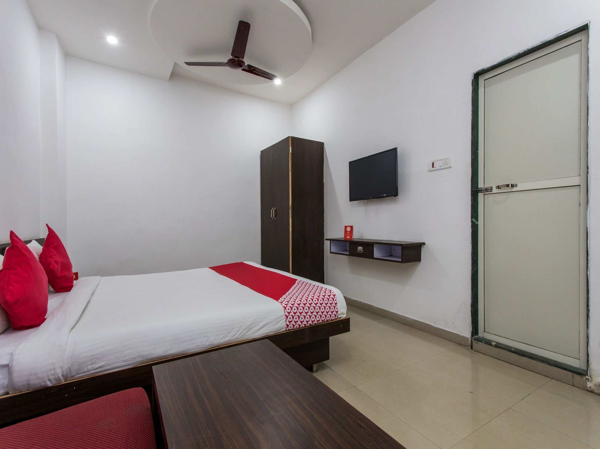 Oyo 9969 Hotel Kshipra Dham Ujjain Eksteriør billede